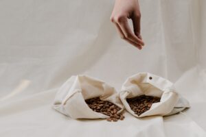 v60 قهوة - قهوه مختصه - قهوة باردة قهوة عمانية 